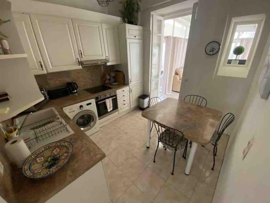 Appartamento 4 Pieces - Cour Privative - Port De Nizza